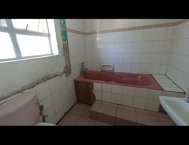 2 BEDROOM HOUSE FOR SALE IN MOUNT VERNON